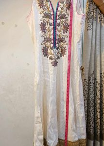 Embroidered White Kurti