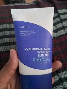 Isntree Hyaluronic Acid Watery Sun Gel
