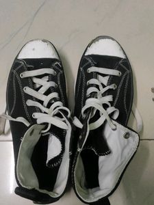 Converse Chuck Taylor High Rise Sneakers 👟