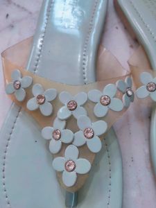 Pista Green Flat Footwear..