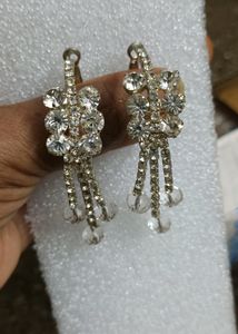 Silver diamond earring