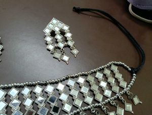 Glittering Jwellery Sets
