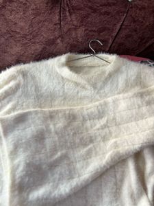 Cozy Off-White Fuzzy Sweater – Soft &amp; Stylish