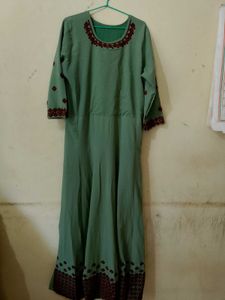 Embroidered Green gown with long dupatta💚