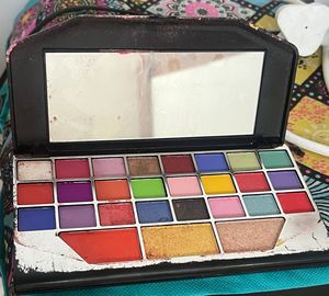 Sensational Eye Shadow