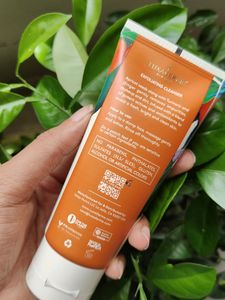 Luxaderme Exfoliating Cleanser