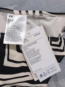 H&amp;M Zebra Print Bikini Bottom - Size 4