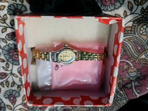 Elegant Women&#39;s Watch