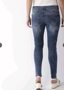 Stylish Blue Denim Skinny Jeans