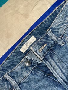 STM Jeans - Stylish Denim