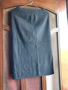 Black Ribbed Knit Skirt