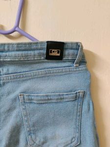 Light Wash Denim Jeans