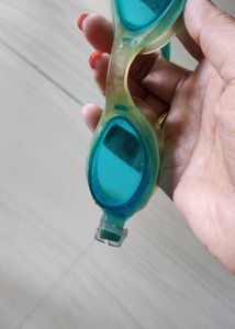 Unisex Swimming Cap And Goggles