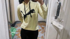 Yellow Sweatshirt