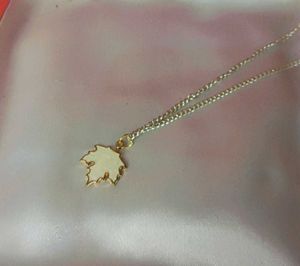Maple Leaf Pendant Necklace
