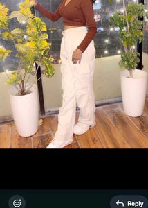 Burger bae Stylish Brown V-Neck Crop Top