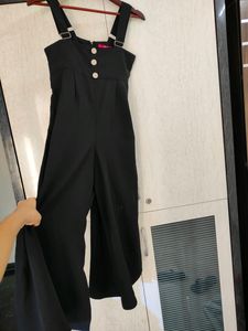 Black Sleevless Jumpsuit