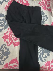 A Black Jeggin