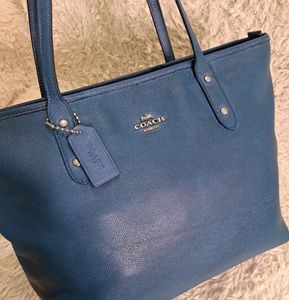 Orignal Coach Central Large Tote - Peacock