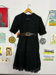 Black Eyelet Midi Dress🖤