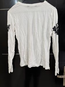 White embroidered full sleeve tshirt