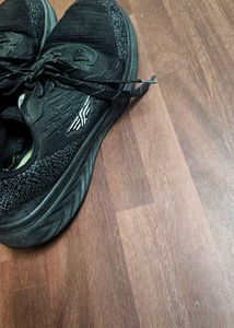 Red Tape Sports Shoes