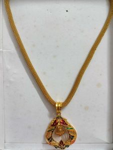 Elegant Gold-Tone Pendant Necklace