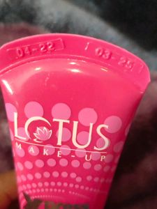 Lotus Daily Cream
