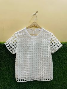 ELEGANT WHITE TOP FOR WOMEN