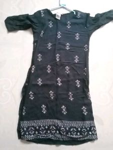 Slim Fit Black Colour Kurta With Prints