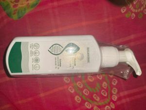 Ivedic Facewash