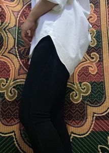 Combo Of Black Skinny Jeans With White Shirt