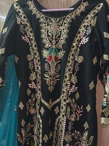 Pakistani suit