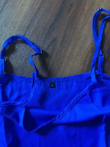 Globus Brand new L size top