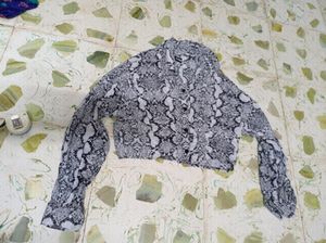 Top Small Size S