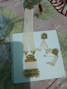 Pearl Necklace Set With Earrings/ Brand New