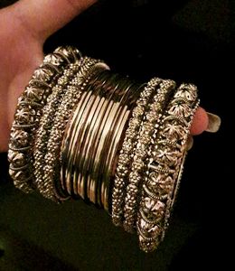 Set Of Pretty Oxidized Bangles With Kada