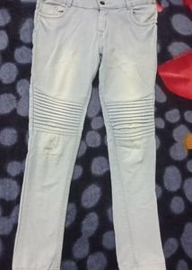 Straight Fit Jeans For Women In Affordable Price
