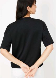 Black Boxy T-Shirt -Unisex