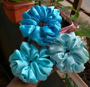 Blue Satin Scrunchie Set