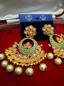 Kundan Earings With FREE Maangteeka