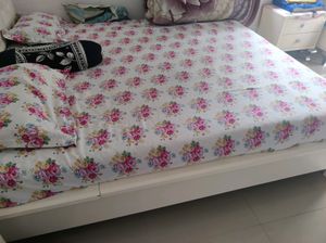 Floral Bedsheet