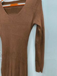 Brown Woolen Knit Dress with Ruffled Hem