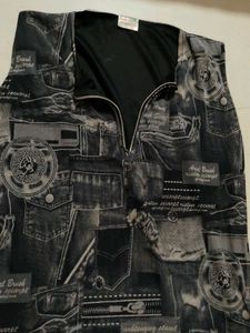 Abstract Graphic Print Top