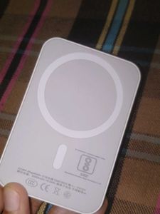 Apple MagSafe Power Bank