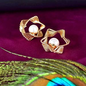 Elegant Gold-Plated Geometric Drop Earrings Pearl