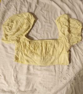 Beautiful Imported Top With Puff Sleeves