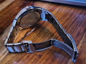 Stylish Timepiece for Men by Cruiser