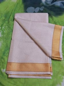 Ponnaadai - Long Shawl With Border Used To Honour People