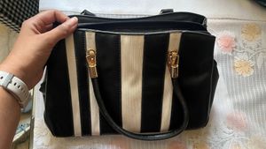 Sale 🔥 Black Leather Purse